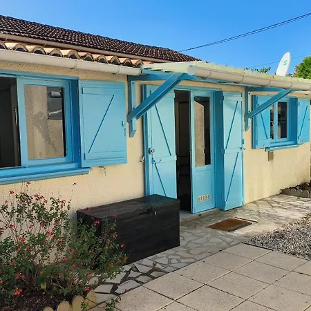 La Petite Maison Bleue 2 A 3 Personnes *